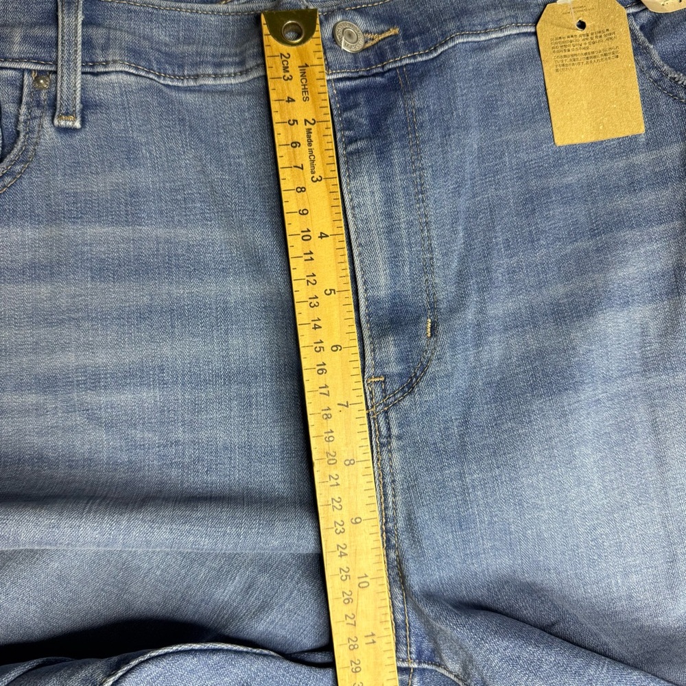 NWT Levis 724 High Rise Slim Straight Plus Size Jeans Womens 20w M - Picture 3 of 12